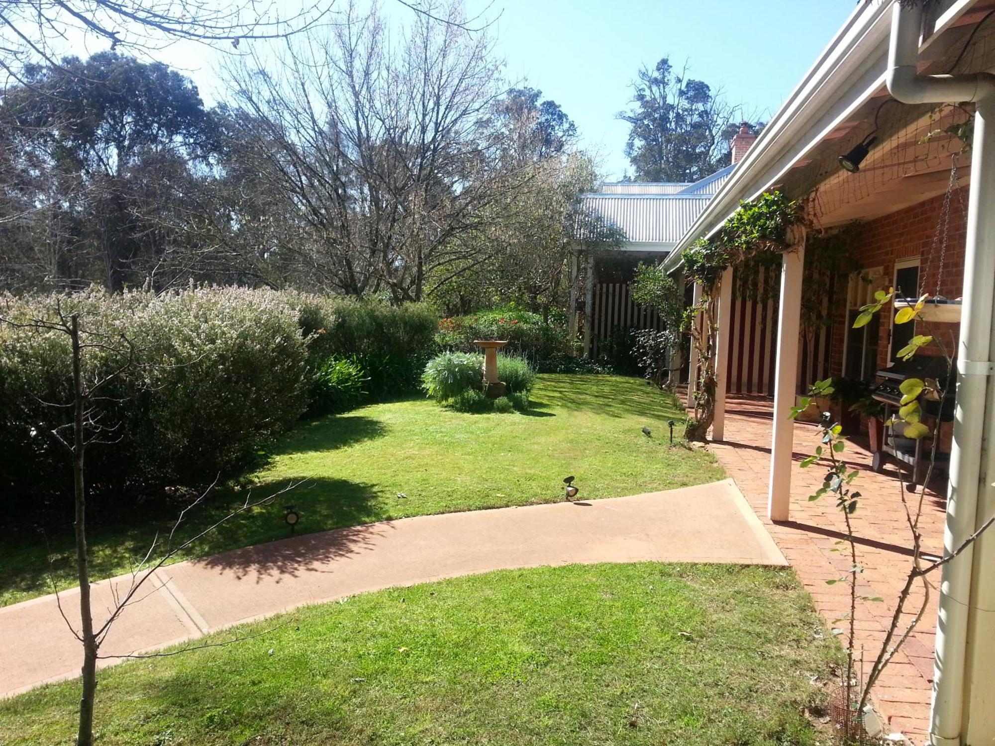 Redgum Hill Country Retreat Guest House Balingup Exterior photo